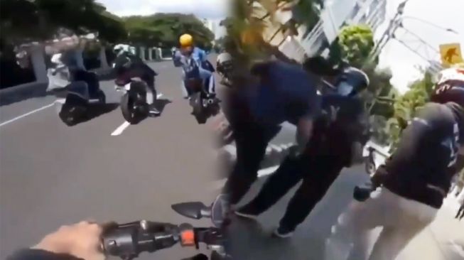 Hari Ini, Pengendara Moge yang Terobos Ring 1 Diperiksa Polisi