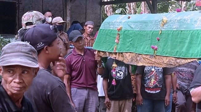 Teroris Penyerangan Gereja Meninggal, Jenazah Dimakamkan di Banyuwangi