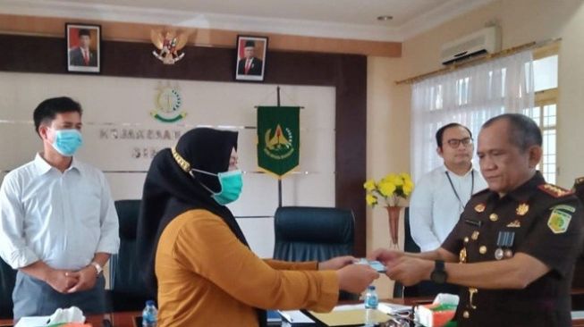 95 Desa di Tapteng Kembalikan Dana Desa Ke Kejari Sibolga