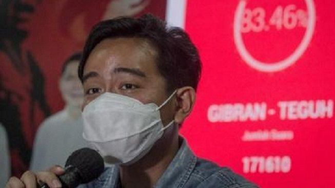 Tegas! Gibran Perintahkan Prostitusi Online di Solo Diberantas