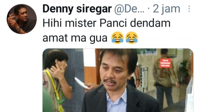 Cuitan Denny Siregar tentang Roy Suryo yang menudingnya Buzzer. [ist]