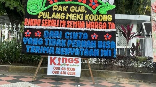 Karangan bunga warga sulsel untuk Nurdin Abdullah (instagram.com/@makassar_iinfo)