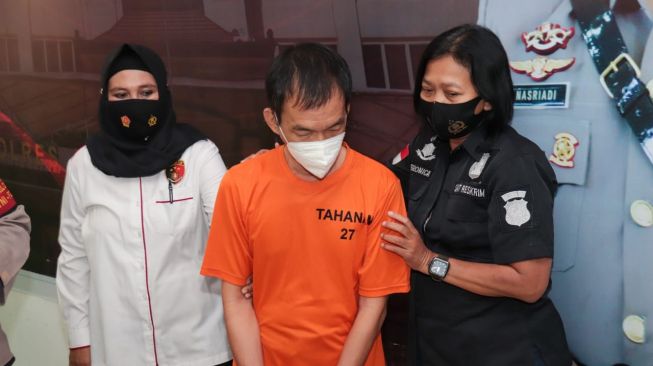 Bos yang Cabuli Karyawati Bank Nangis Dengar Azan di Penjara, Ingin Disunat