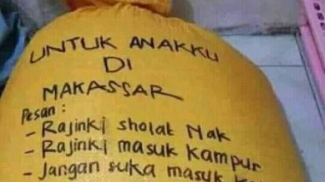 Anak Rantau Dapat Kiriman Sekarung Beras dari Orangtua, Malah Bikin Kasihan