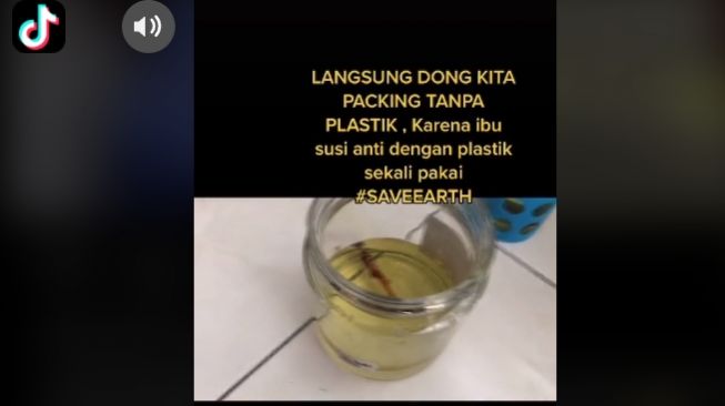 Pria Klaten kirim ikan cupang untuk Bu Susi (tiktok.com/@Cupang_hahahadi)