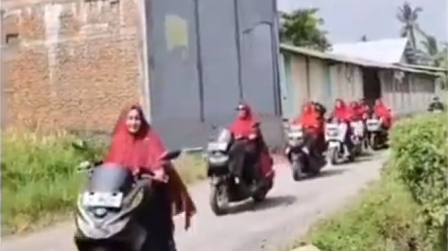 Aksi Emak-emak Konvoi Bikin Publik Menciut: Geng Motor Paling Ditakuti