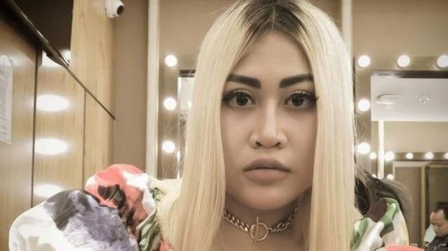 Kakak Boiyen Dikabarkan Meninggal Karena Kecelakaan