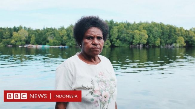 Kisah Para Perempuan Pelestari Hutan Bakau di Teluk Youtefa