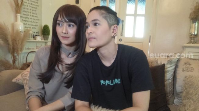 Dara The Virgin dan Mitha The Virgin [Suara.com/Rena Pangesti]