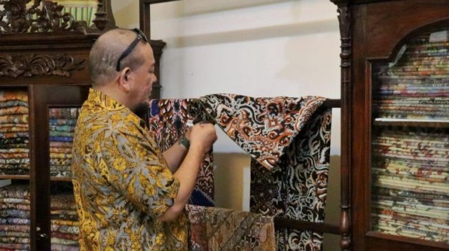 Dukung Batik Anti Bakteri, Ketua DPD RI: Masyarakat Harus Tahu Khasiatnya