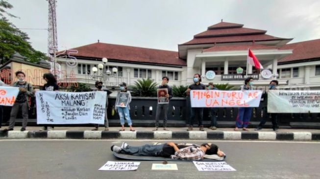 Aksi Kamisan Desak Pemkot Malang Cabut Izin Proyek Rumah Sakit BRI