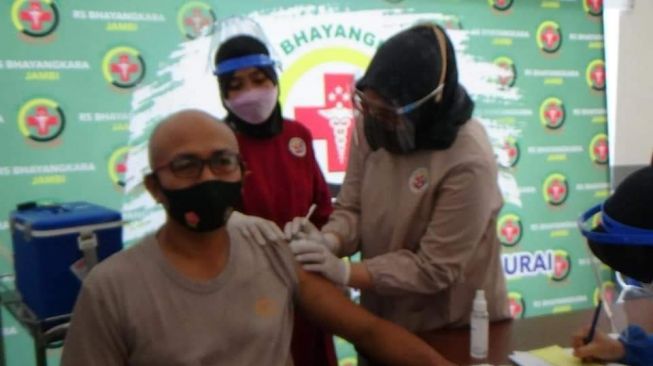 32 PJU Polda Jambi Disuntik Vaksin Covid-19 Tahap II