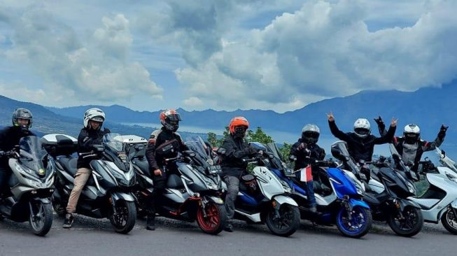 Akrab namun berjarak, patuhi protokol kesehatan masa pandemi, HFCI gelar syukuran, peresmian chapter Bali dan baksos di Pulau Dewata [Dok HFCI].