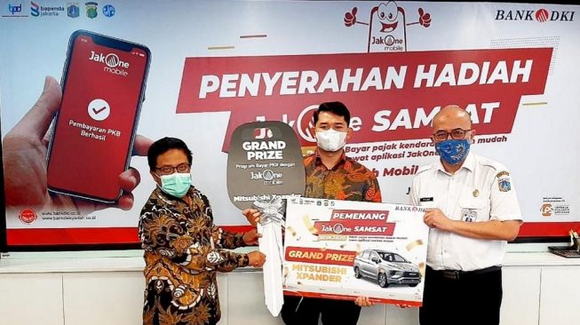 Rajin Bayar Pajak Lewat JakOne Mobile, Muammer Zaky Dapat Hadiah Mobil