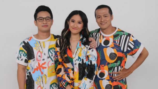 Grup band Mily [siaran pers]