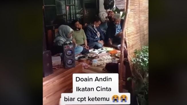 Viral Sekeluarga Gelar Doa Bersama Doakan Tokoh Andin Ikatan Cinta Ketemu