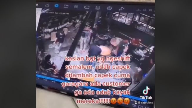 Viral Pengunjung Kafe Bikin Emosi, Rayakan Pesta Sampai Ruangan Jadi Begini