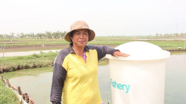 Gunakan Teknologi eFishery, 2 Perempuan Ini Sukses Usaha Akuakultur