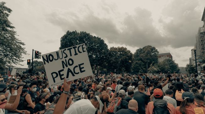 3 Demonstran Tewas di Myanmar, Toko & Pabrik Tutup Karena Aksi Mogok Kerja