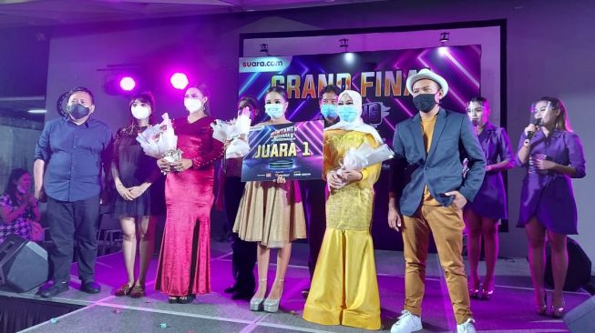 Keseruan 3 Finalis di Grand Final Bintang Suara, Selasa (9/3/2021). (Suara.com/Rinaldi Aban)