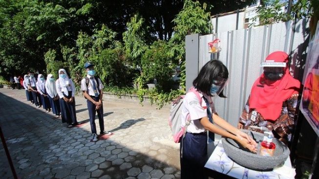PPKM Diperpanjang, Simulasi PTM SMP Solo Hari Ini Ditunda