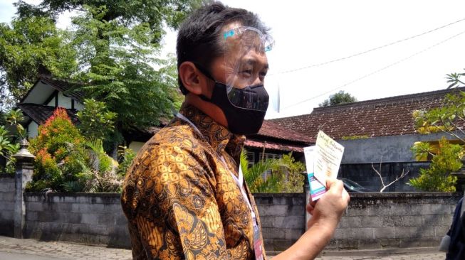 Kejutan Ulang Tahun dari Keluarga, Hanung Bramantyo 2 Jam Jadi Raja: Sumuk ya