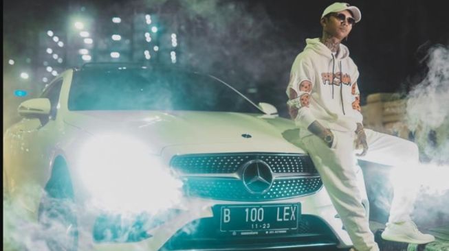 Young Lex dengan Mercedes-Benz (Instagram)