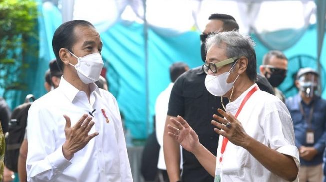 Hari Ini Jokowi ke Bali Lihat Suntik Vaksin COVID-19 ke Gianyar - Denpasar