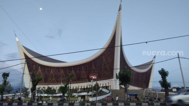 Masjid Raya Sumbar Bakal Jadi Pusat Pembelajaran Adat Minangkabau