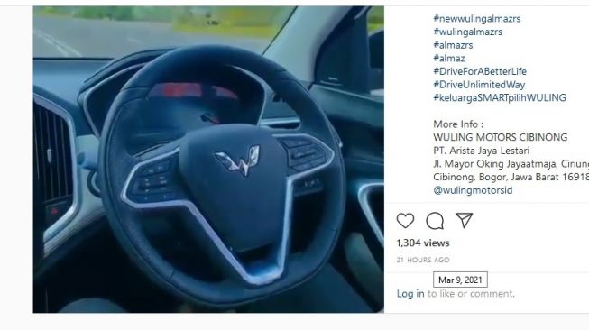 Perhatikan Wuling Almaz melaju tanpa peran tangan pengemudi [Instagram @wulingmotorsind].