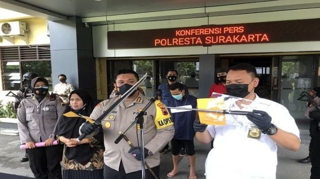 Keroyok Orang Sambil Bawa Pedang, Tiga Pesilat di Solo Ditangkap Polisi