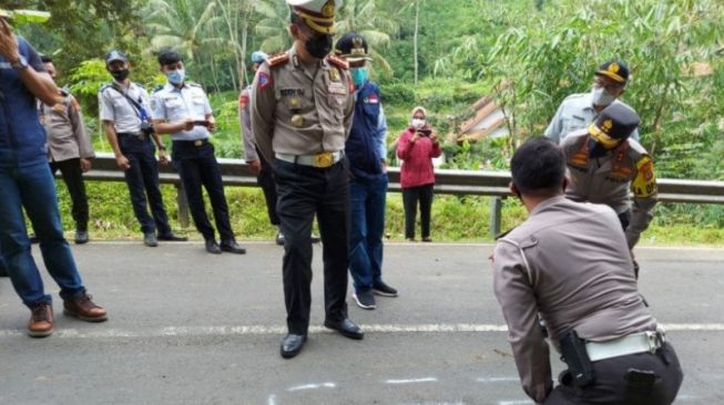 Polisi Masih Selidiki Bus Terjun ke Jurang di Sumedang: Tersangka Belum Ada