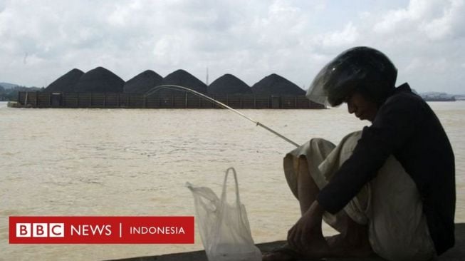 Jokowi Cabut Abu Batu Bara dari Daftar Limbah Berbahaya dan Beracun