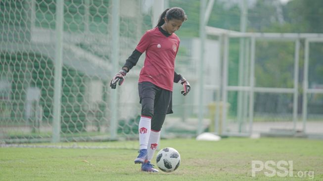 Salwa Rafidatun Jadi Pemain Paling Muda di TC Timnas Putri Indonesia