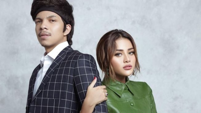 Atta Halilintar Unggah Foto Tanpa Bandana, Netizen: Mirip Ian Kasela