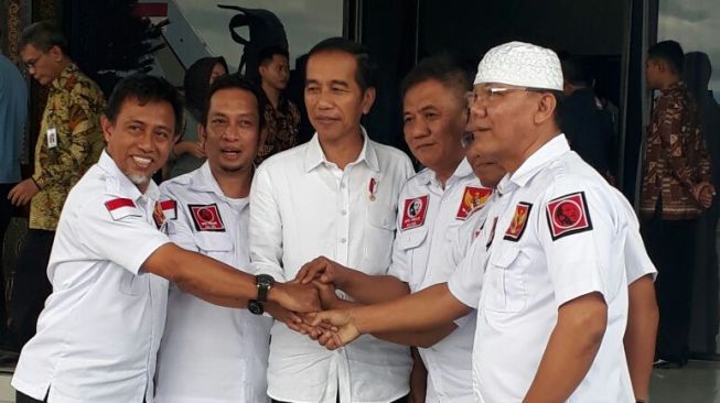 Projo Sulsel Siap Menyambut Kedatangan Presiden Jokowi di Kota Makassar