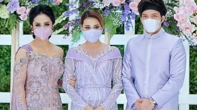 Harga Gaun Prewedding Aurel Hermansyah Bikin Pingsan: Gak Ada Lawan!