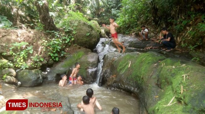 Berakhir Pekan di Curug Putri Balokang Nan Eksotik