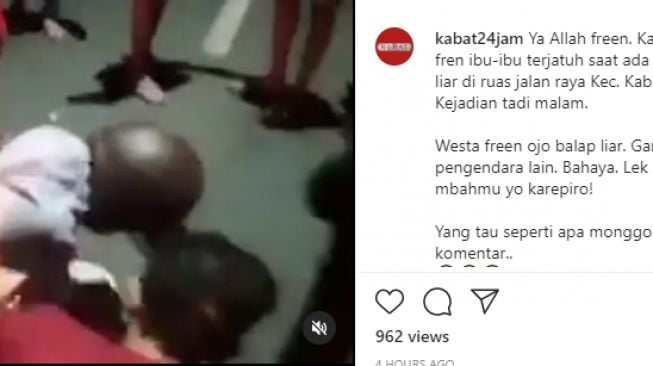 Ibu-ibu jatuh saat ada aksi balap liar. (Instagram/@kabat24jam)