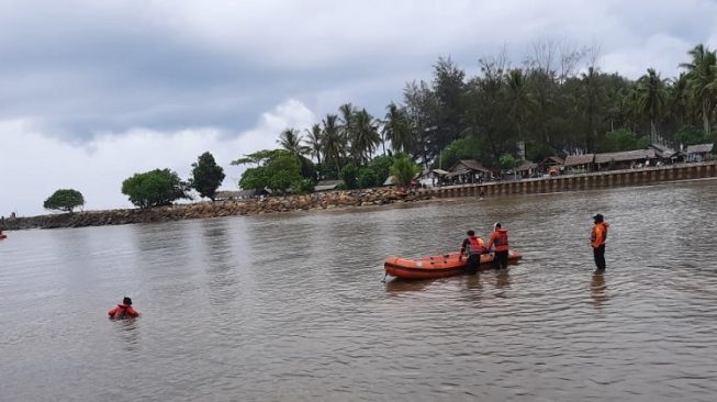 Terseret Arus, Siswa SD Hanyut di Sungai Padang Pariaman