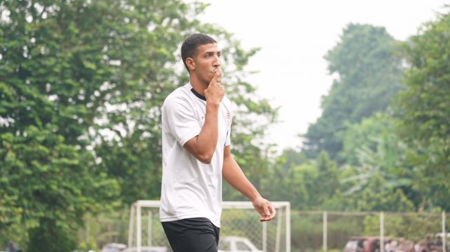 Pemain anyar Persija Jakarta Yann Motta saat bergabung di dalam latihan tim untuk pertama kali (dok. Persija).