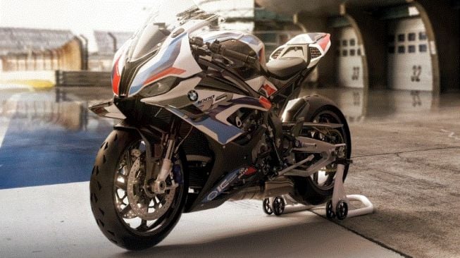 BMW M 1000 RR Siap Tampil di MotoGP