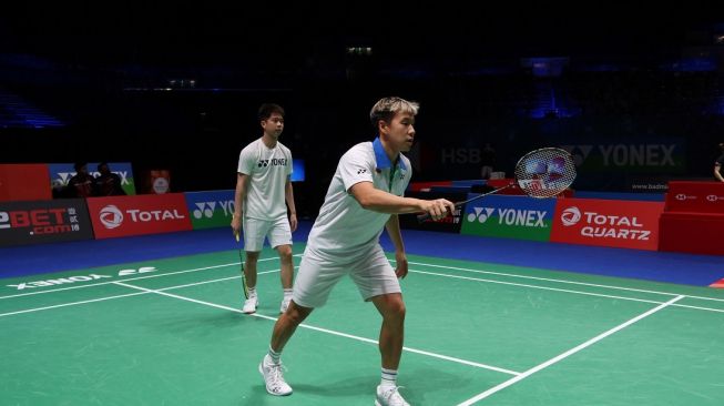 Pasangan ganda putra Indonesia, Kevin Sanjaya Sukamuljo/Marcus Fernaldi Gideon menjalani latihan perdana di lapangan Utilita Arena Birmingham, pada Selasa (16/3) malam atau sehari jelang babak pertama All England 2021. [Dok. PBSI]