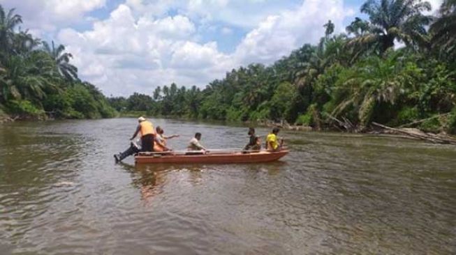 Geger 3 Bocah Hanyut di Rohul, Satu Anak Pengajar Ponpes Ditemukan Tewas