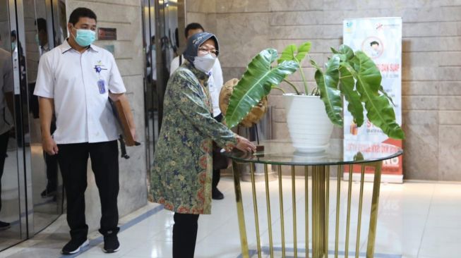 Wujudkan Kenyamanan dan Keindahan di Kantor, Mensos Lakukan Ini