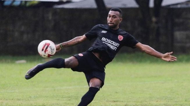 Ambisi Patrich Wanggai Kembalikan Persipura ke Kompetisi Kasta Teratas Sepakbola Indonesia