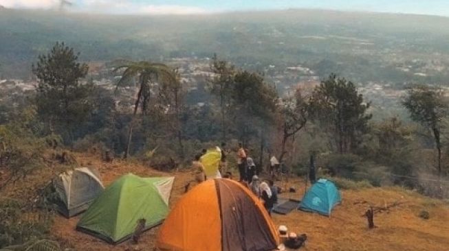 Ada Tempat Camp Baru di Puncak Bogor Namanya Bukit Cita-Cita