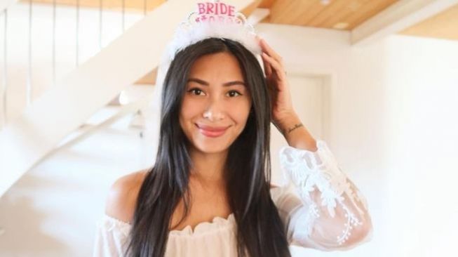 Cantik Tak Perlu Mewah, Artis Filipina Pakai Gaun Rp89 Ribu saat Menikah