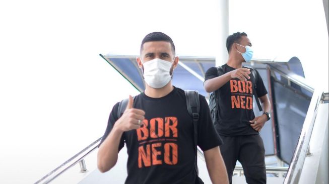 Piala Menpora 2021: Para Pemain dan Ofisial Borneo FC Tiba di Malang