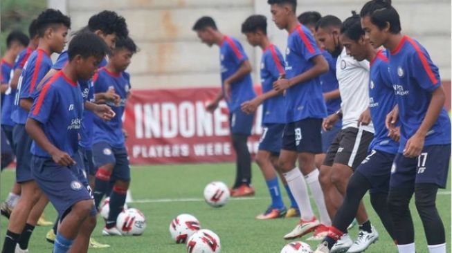 Kembangkan Sport Science,Safin Pati Football Academy Gandeng Unnes